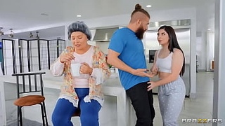 Squirt, Don't Swallow / Brazzers / download full from http://zzfull.com/swal